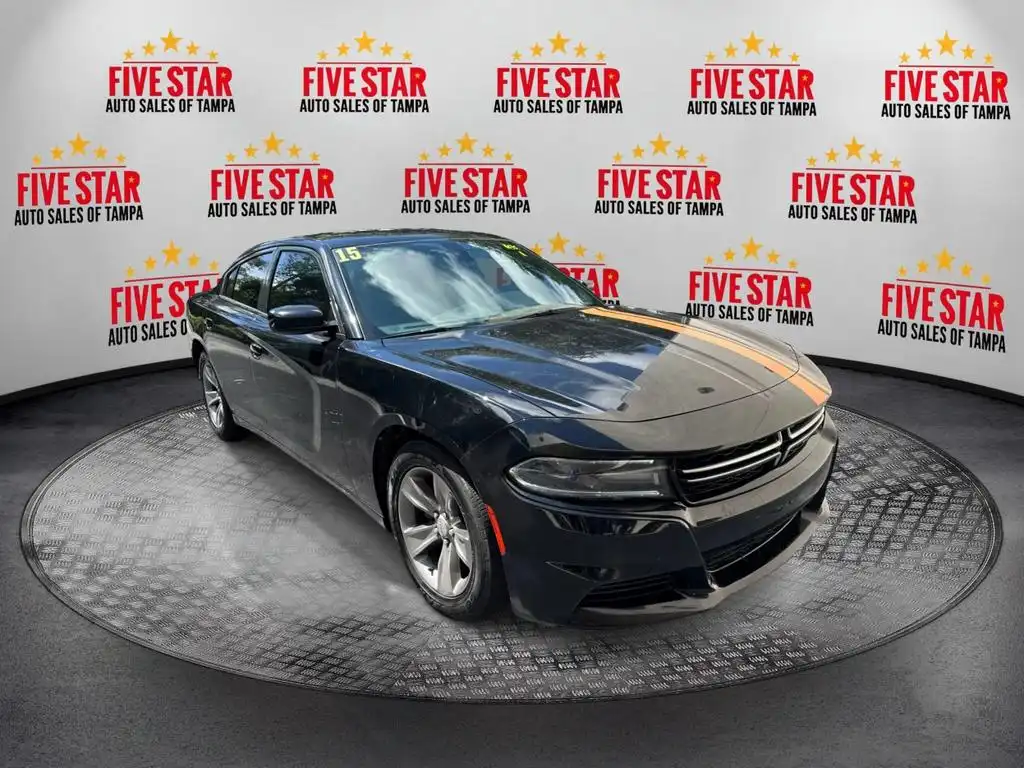 2015 Dodge Charger SE's photo