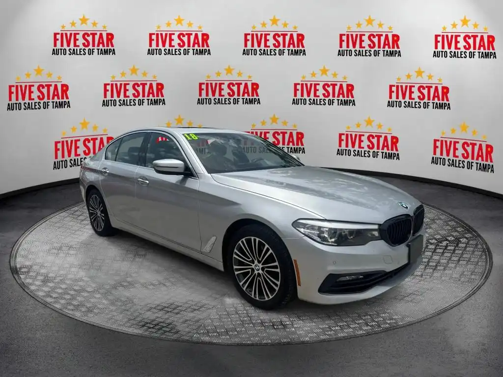 2018 BMW 5 Series 530i xDrive Sedan's photo