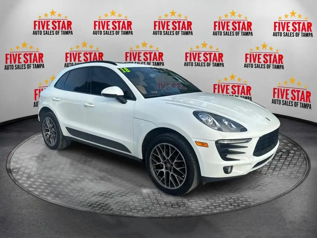 2018 Porsche Macan Base's photo