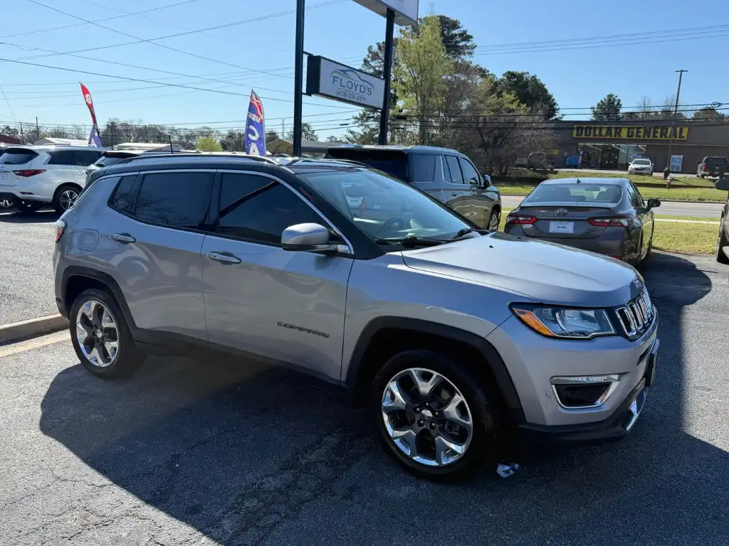 2019 Jeep Compass Limited's photo