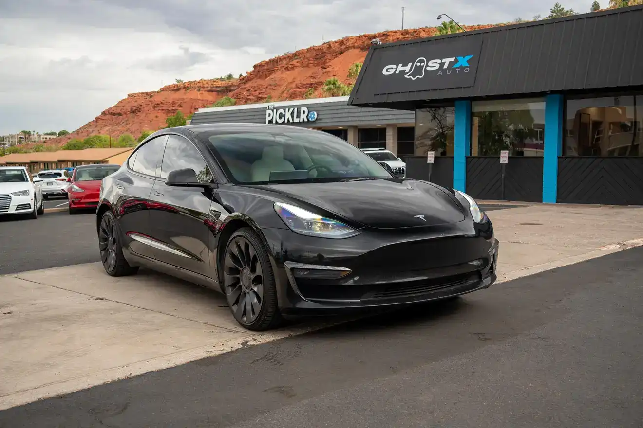 2023 Tesla Model 3 Performance's photo