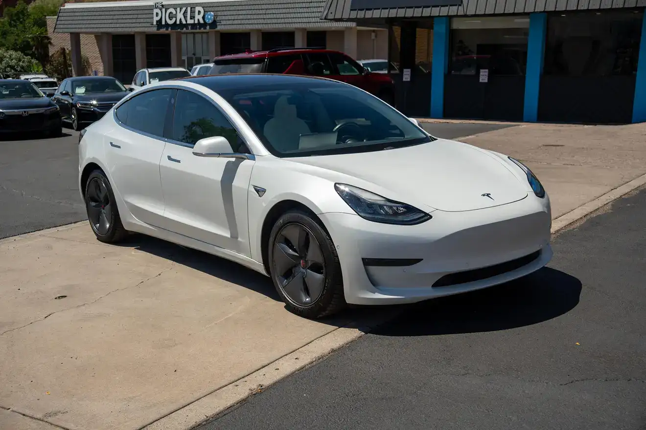 2020 Tesla Model 3 Long Range Dual Motor All-Wheel Drive's photo