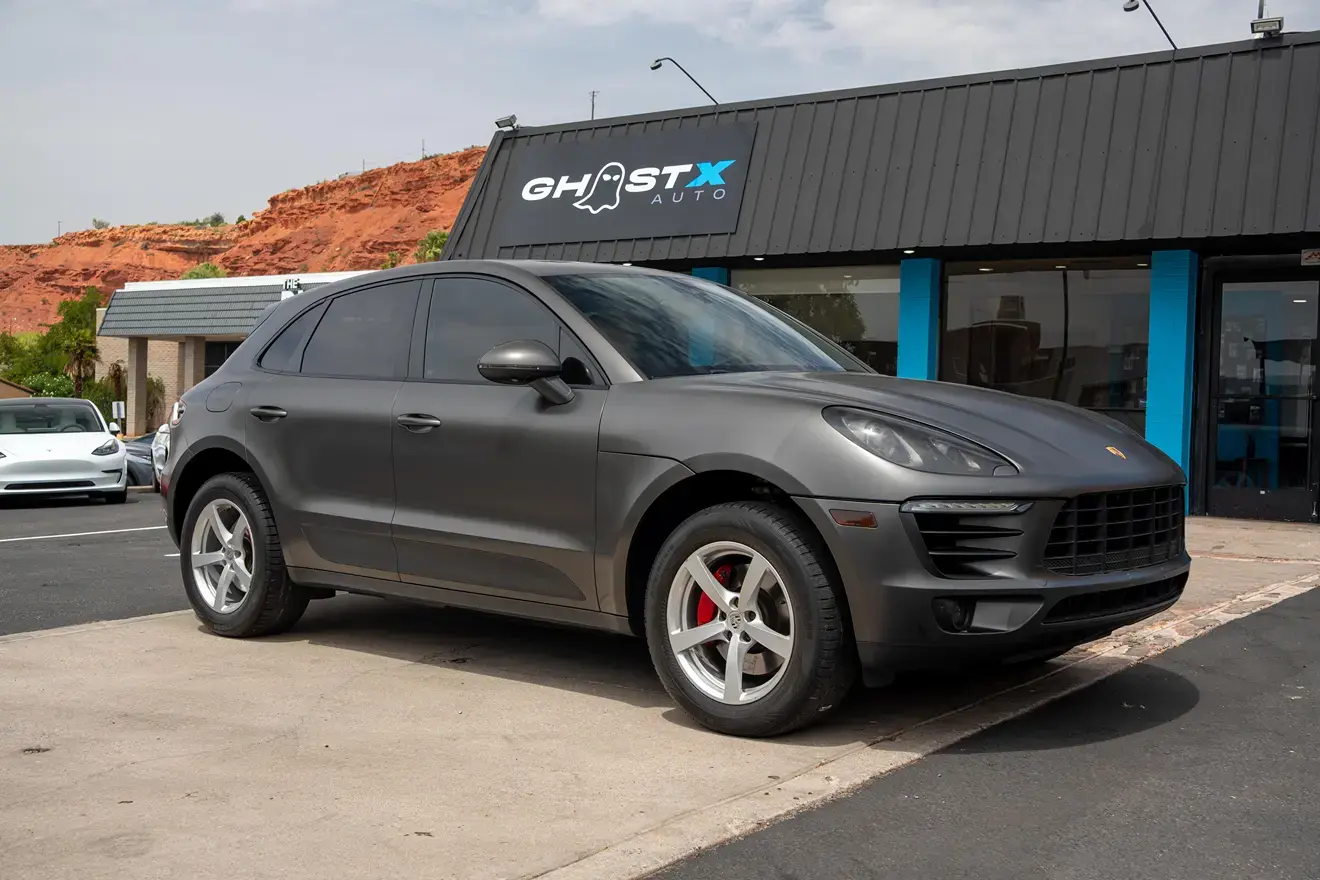 2017 Porsche Macan Base photo 3