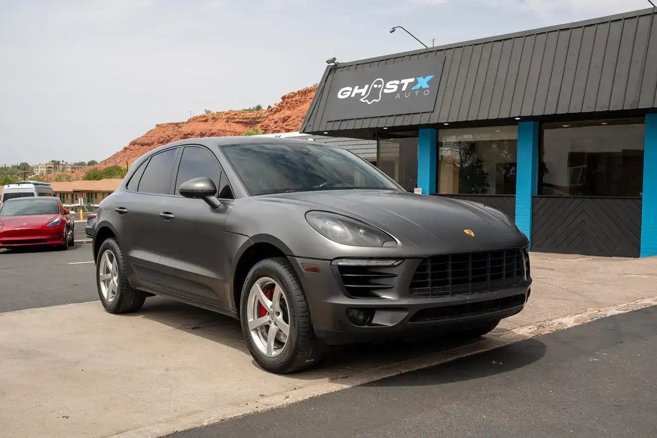 2017 Porsche Macan Base's photo