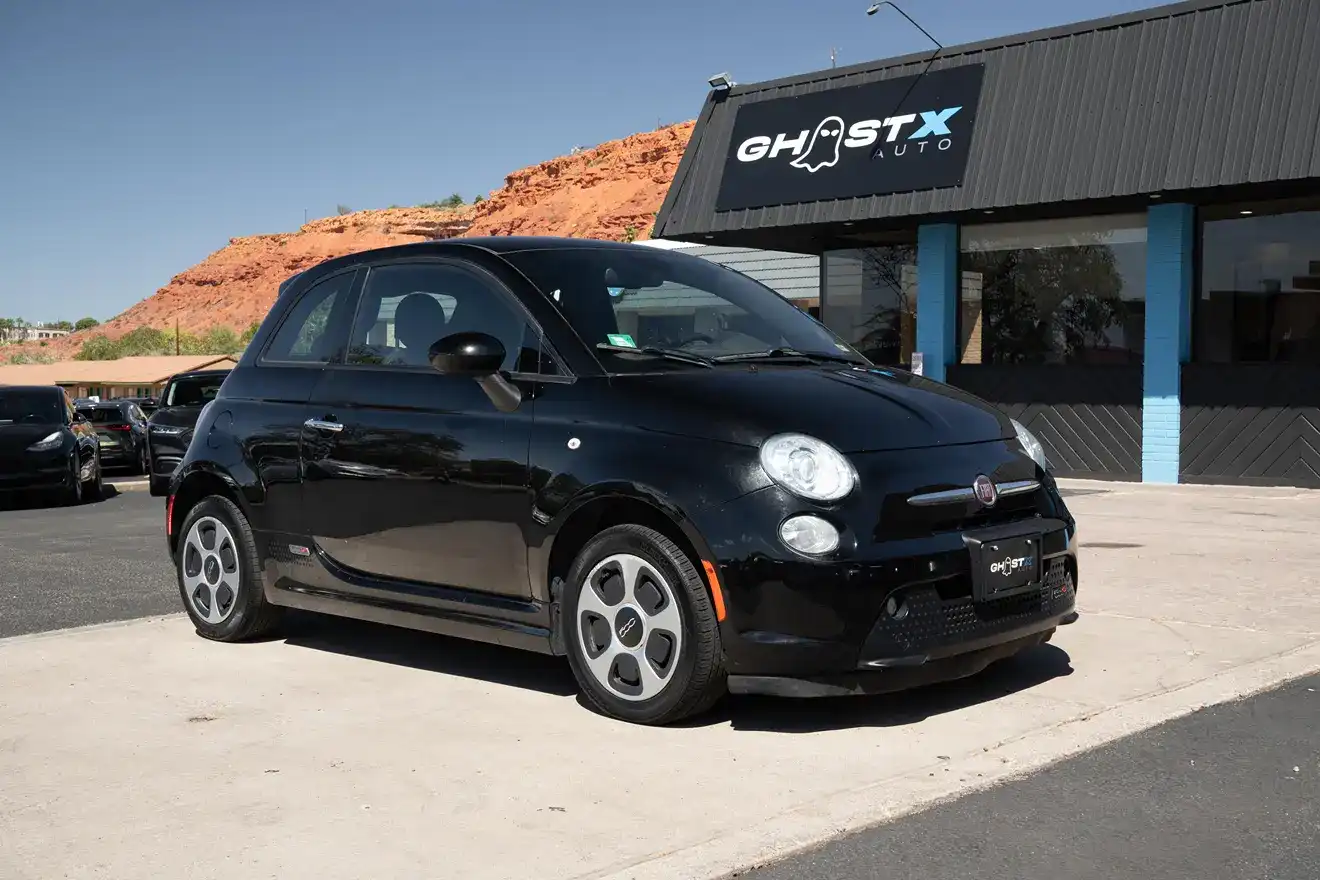 2015 FIAT 500e Battery Electric's photo