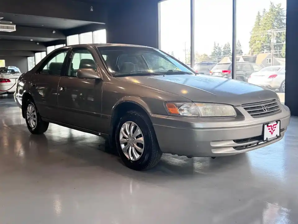 1997 Toyota Camry LE's photo