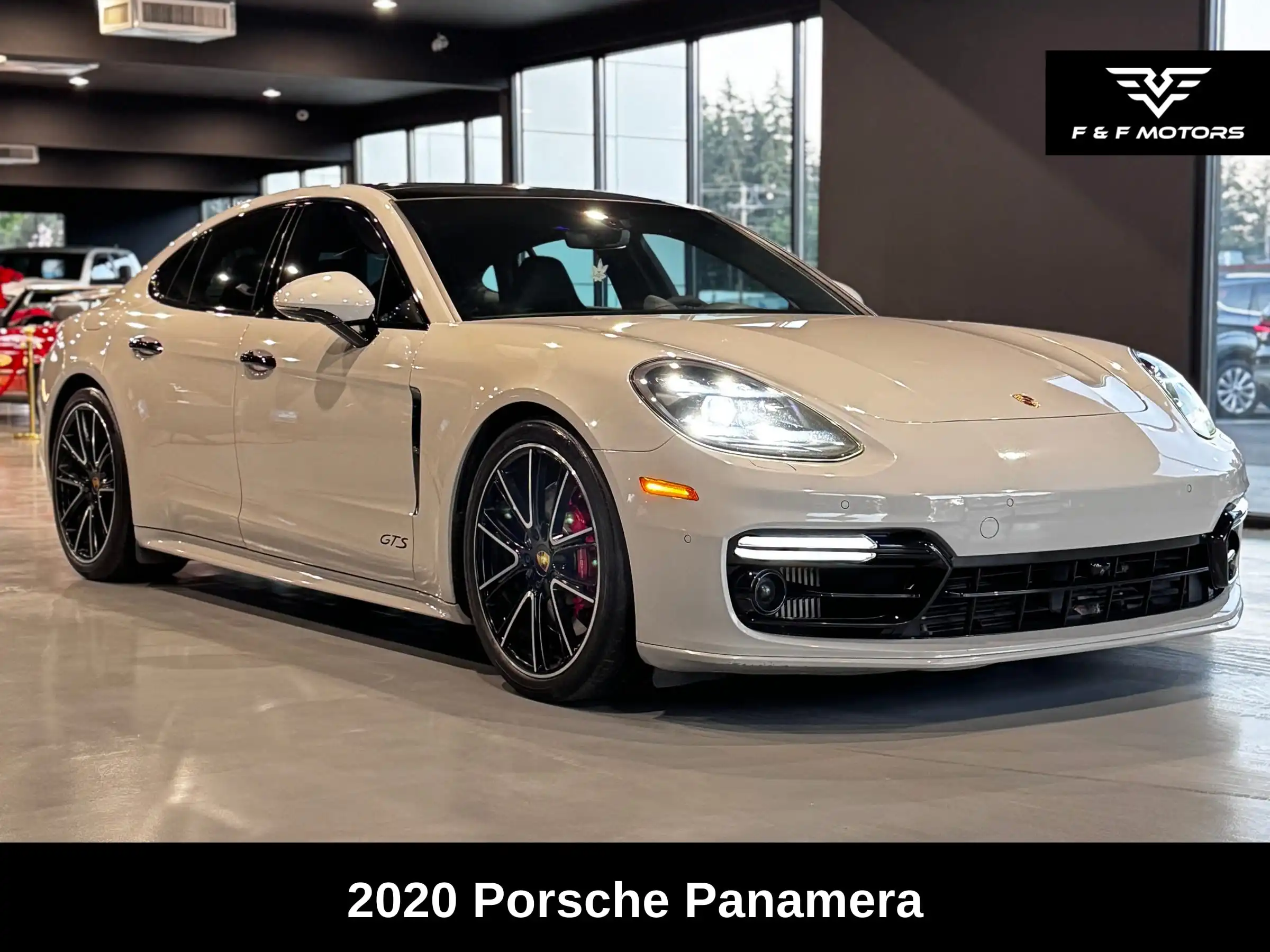 2020 Porsche Panamera GTS's photo