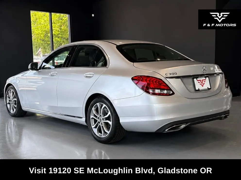 2017 Mercedes-Benz C-Class C300 photo 4