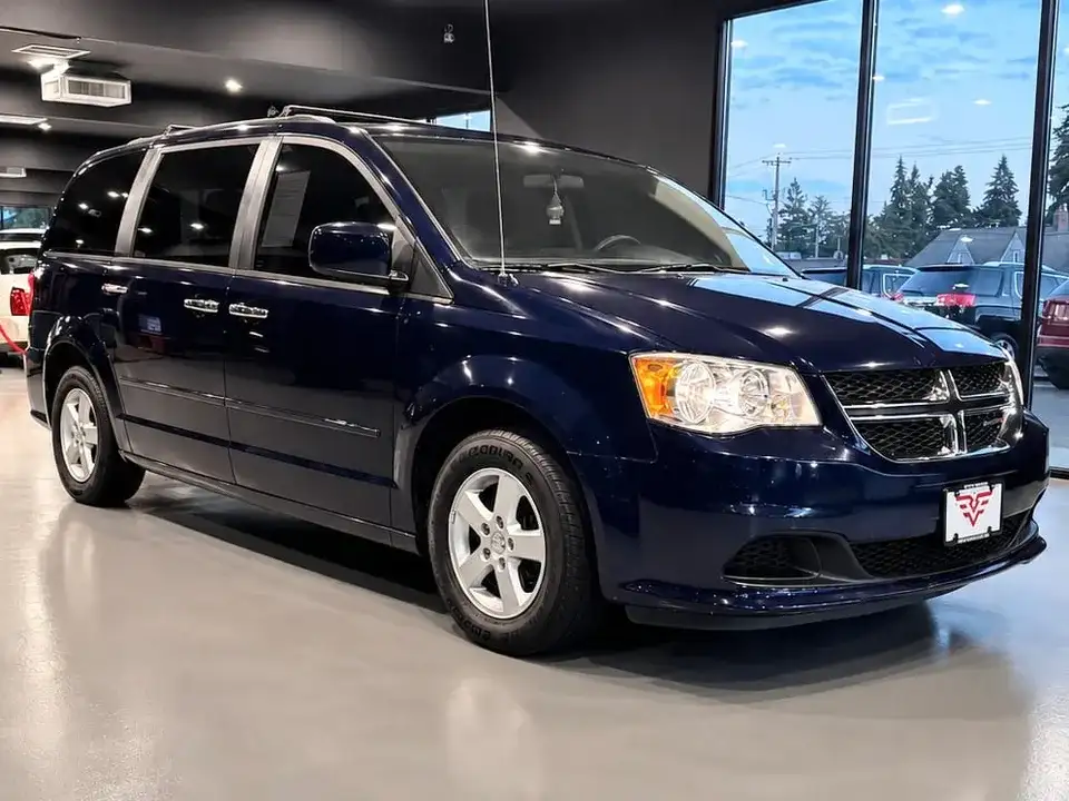 2012 Dodge Grand Caravan SXT's photo