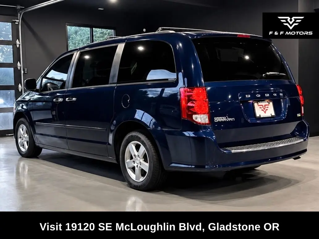 2012 Dodge Grand Caravan SXT photo 4