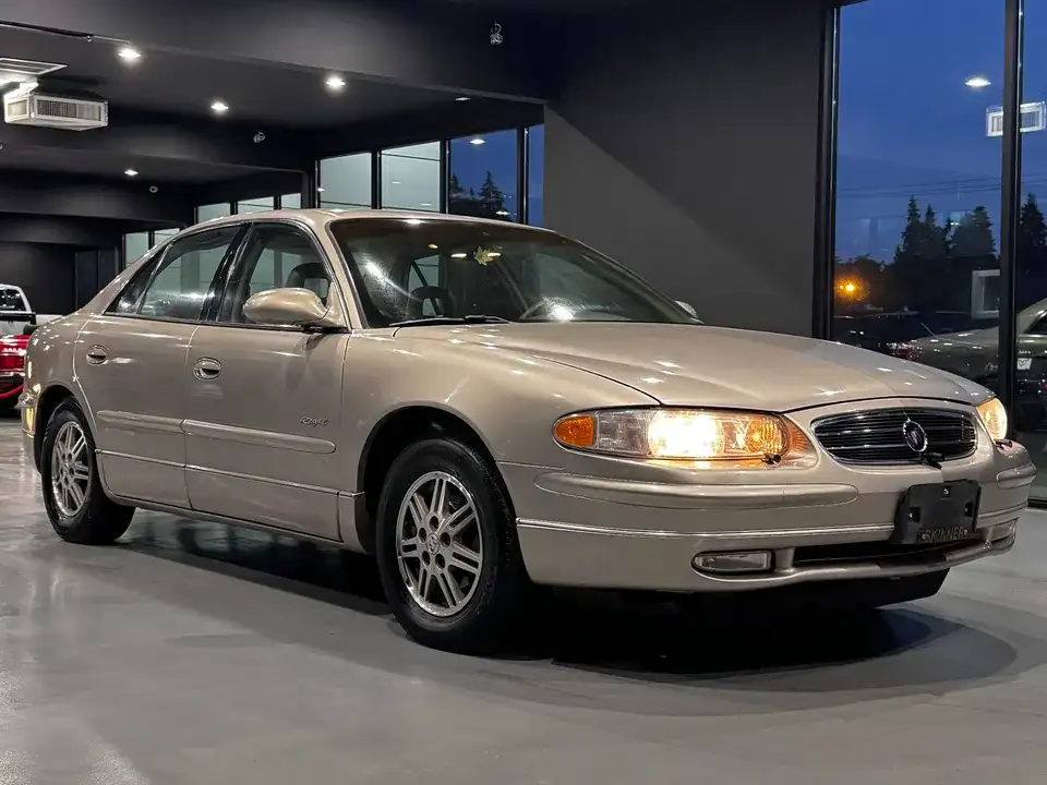2000 Buick Regal LS's photo