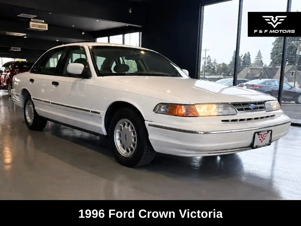 1996 Ford Crown Victoria's photo