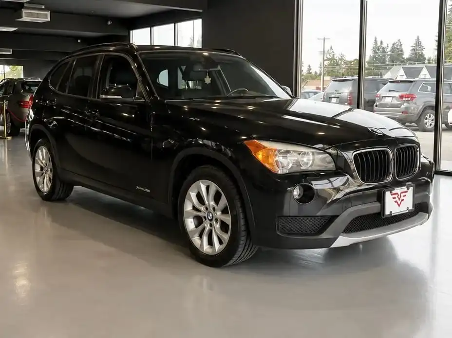 2013 BMW X1 xDrive28i's photo