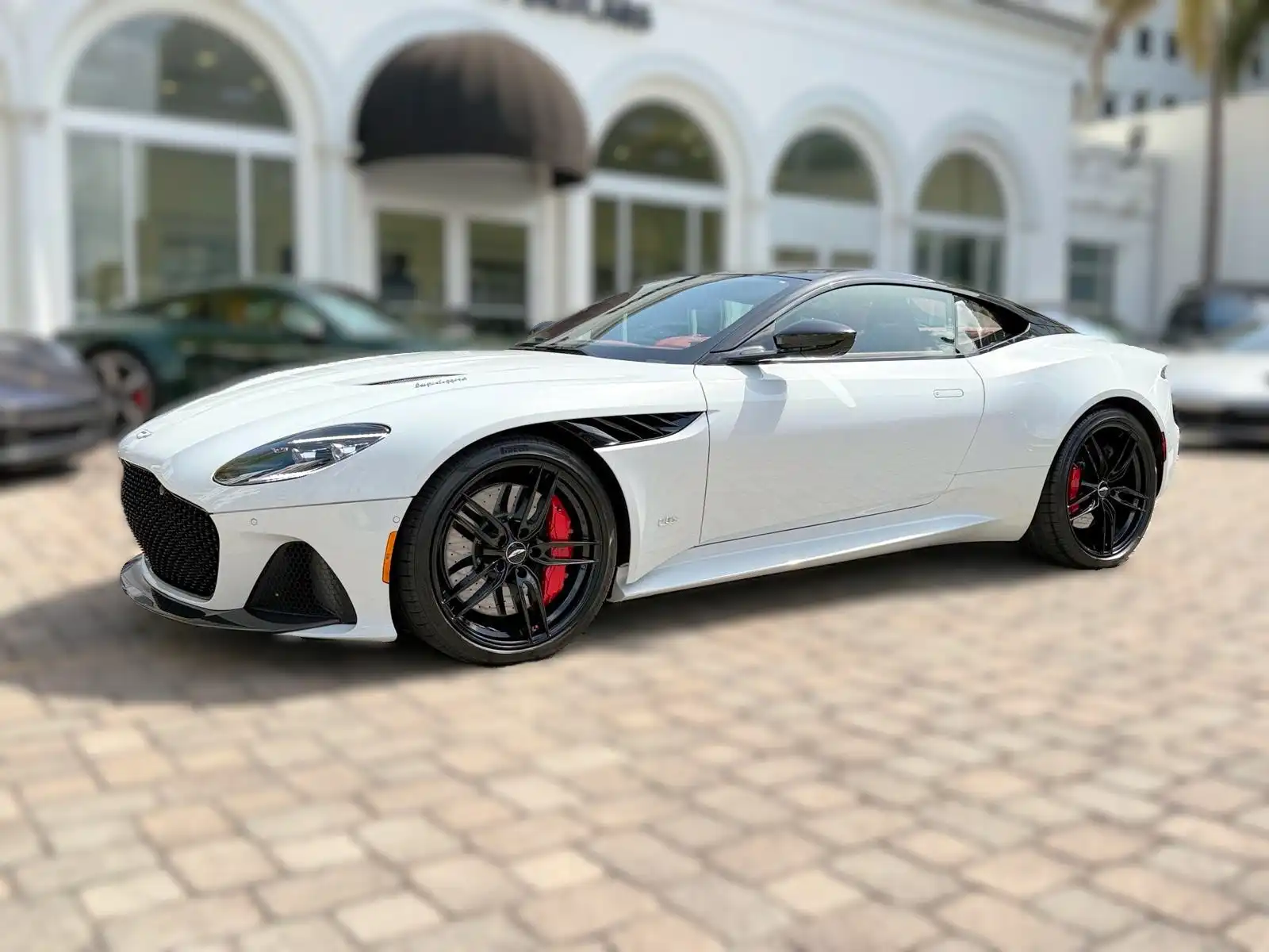 2020 Aston Martin DBS Superleggera 5.2 V12's photo