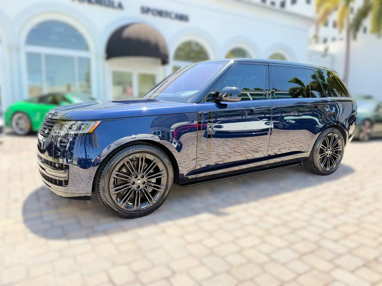 2023 Land Rover Range Rover 4.4 SE LWB 7's photo