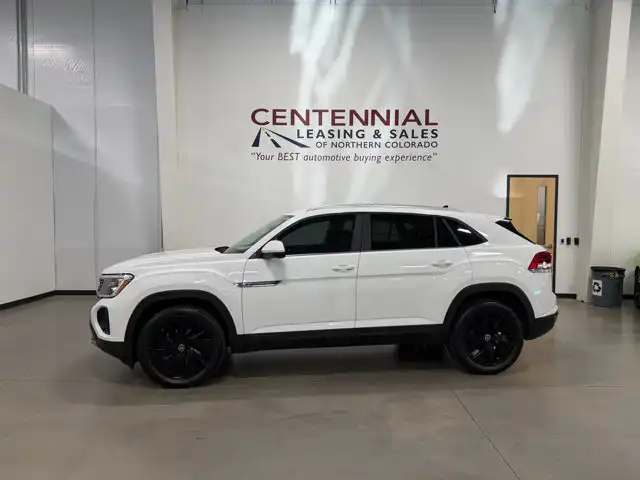 2024 Volkswagen Atlas Cross Sport 2.0T SE with Tech 4Motion's photo