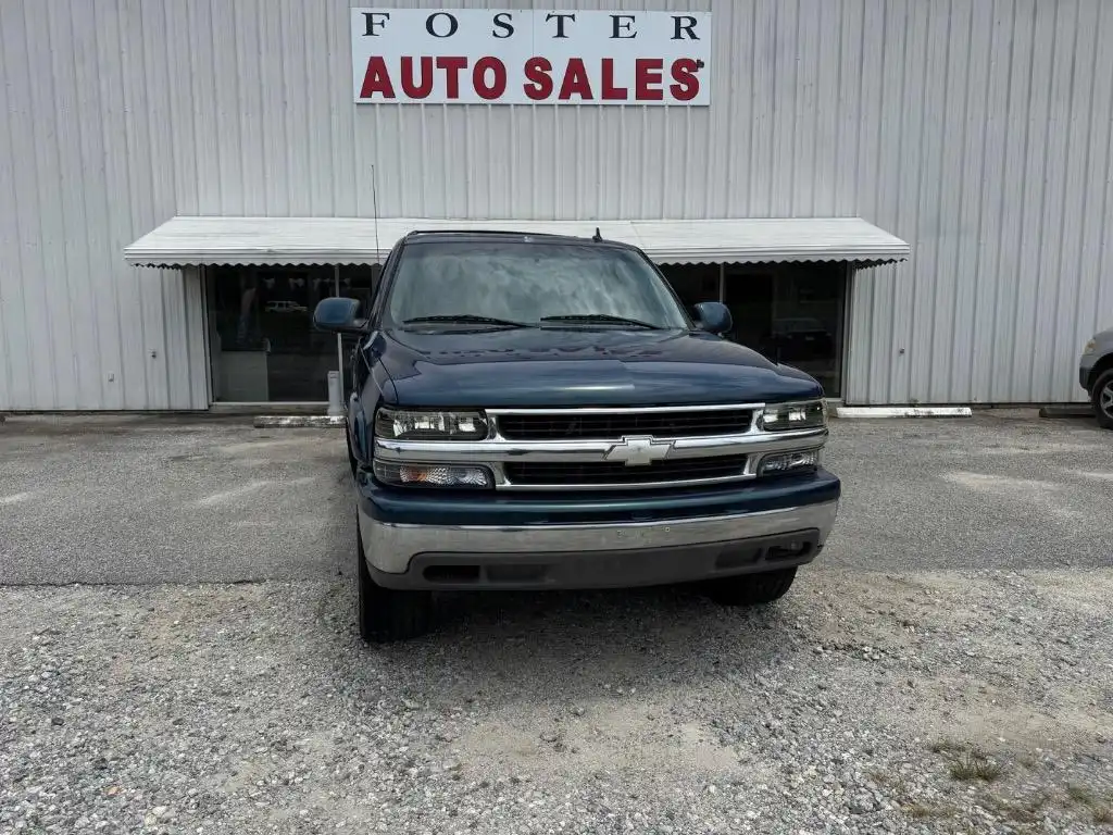 2006 Chevrolet Suburban 2WD 1500 Series LS's photo