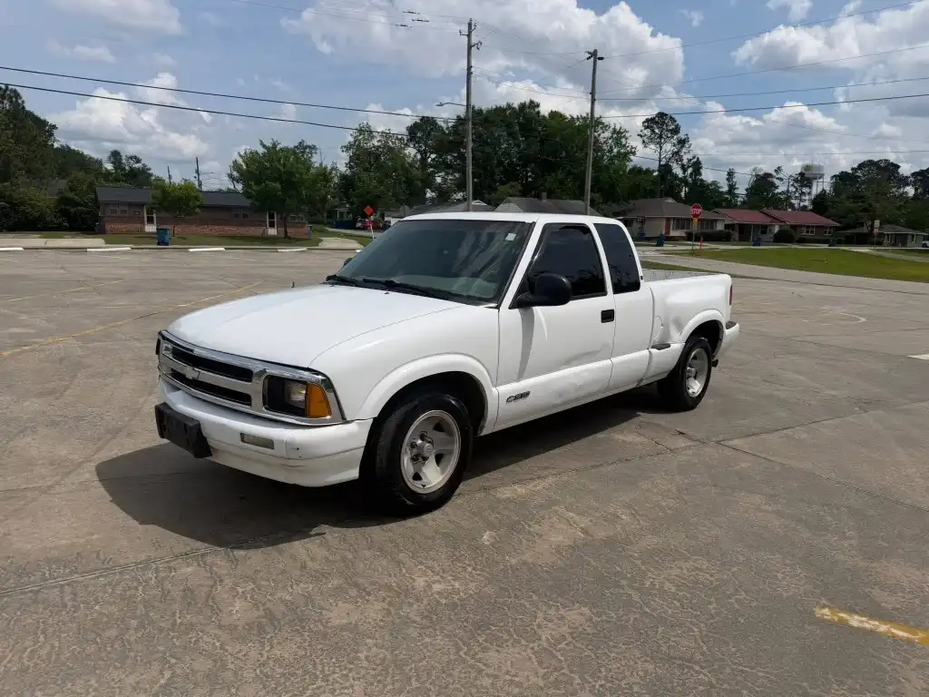 1997 Chevrolet S10 LS XC SPORTSIDE's photo