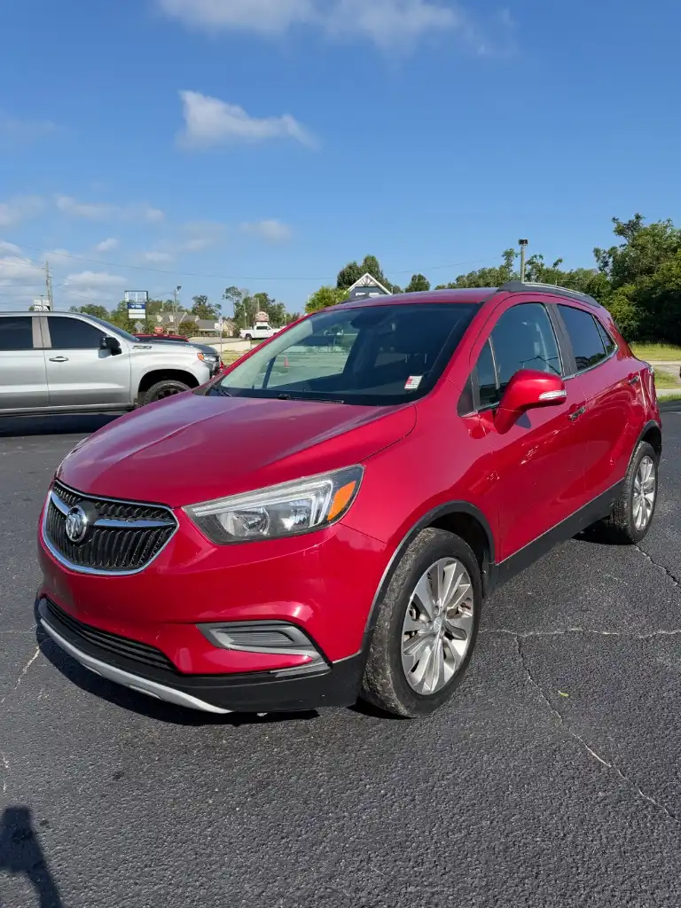 2017 Buick Encore Preferred's photo