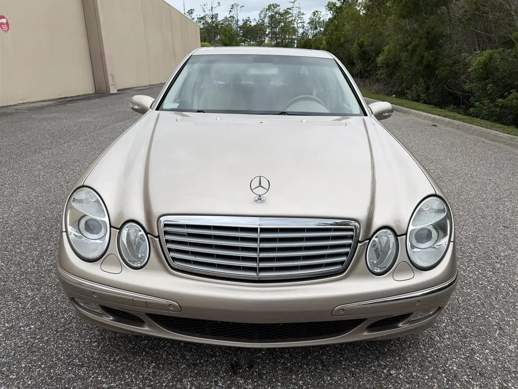 2004 Mercedes-Benz E-Class E500 4MATIC photo 4