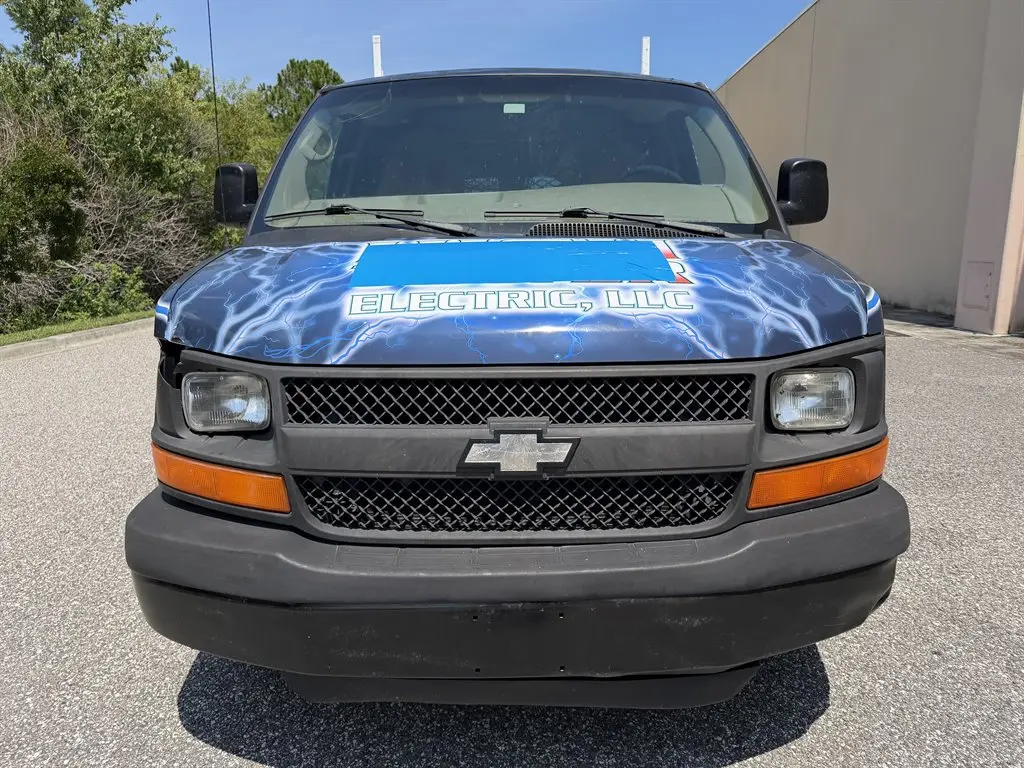 2008 Chevrolet Express 1500 Work Van photo 3