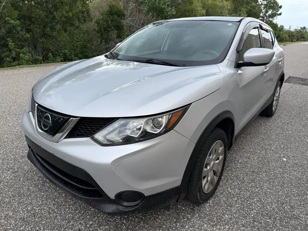 2018 Nissan Rogue Sport S AWD's photo