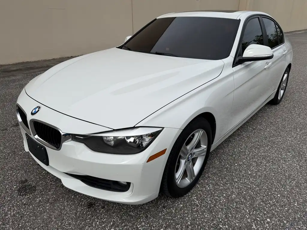 2013 BMW 3 Series 328i Sedan's photo