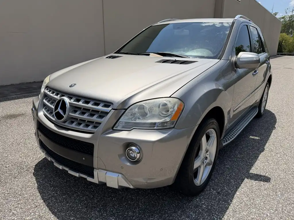 2009 Mercedes-Benz M-Class ML550 4MATIC's photo