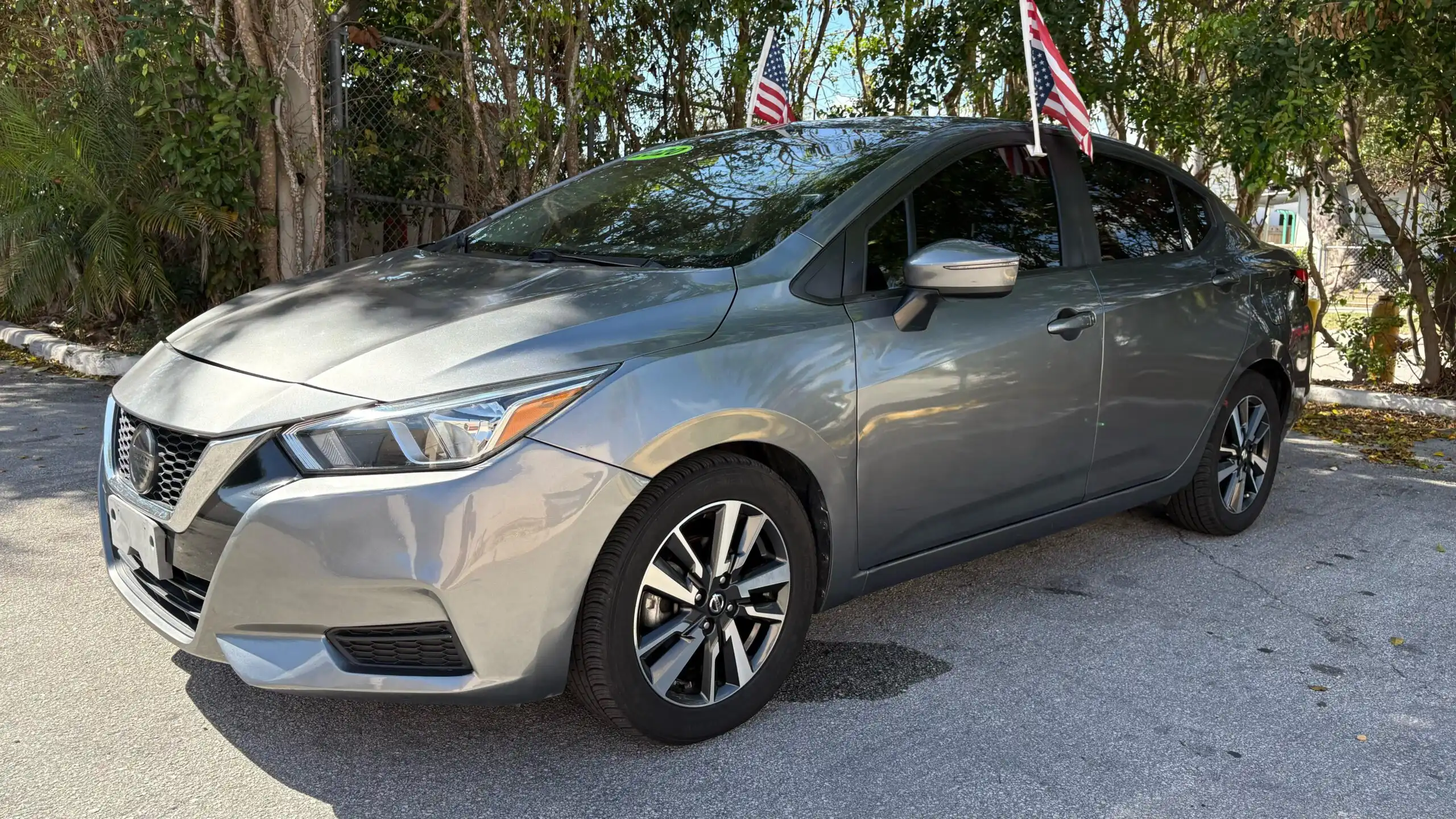 2020 Nissan Versa 1.6 SV CVT's photo