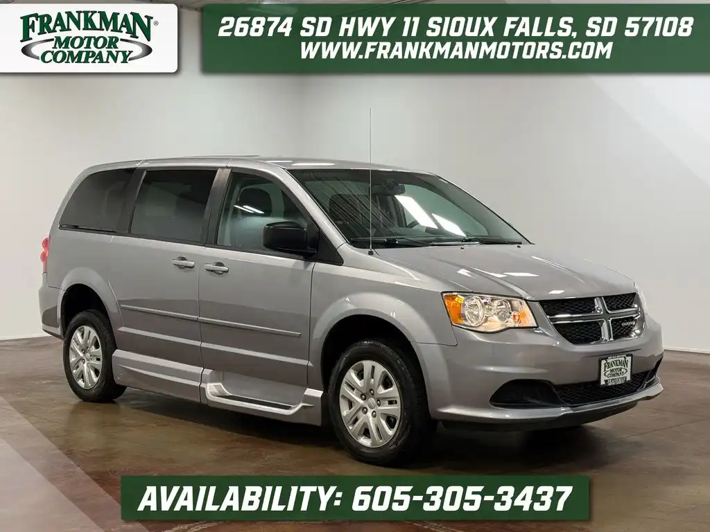 2016 Dodge Grand Caravan SE's photo
