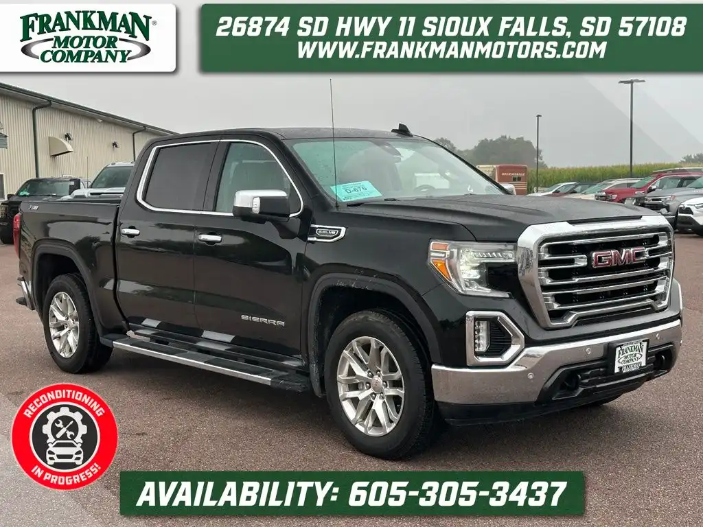 2019 GMC Sierra 4WD Crew Cab Short Box SLT's photo