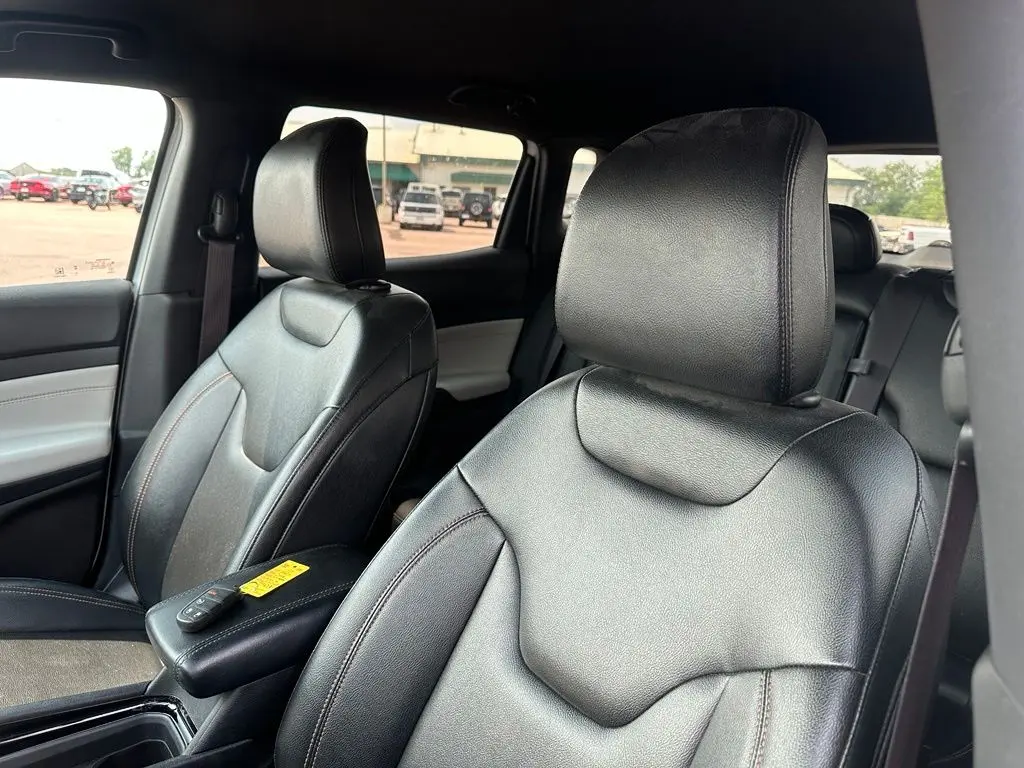 2024 Jeep Compass Limited 4X4 photo 3