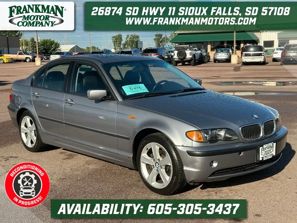 2005 BMW 3 Series 325xi's photo