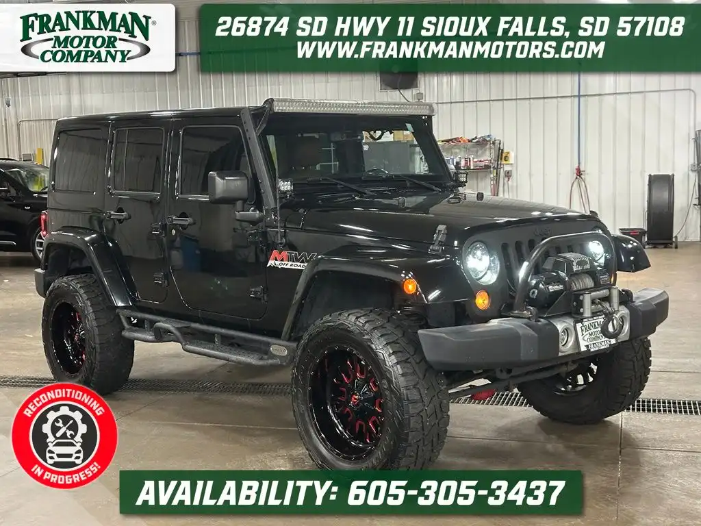 2015 Jeep Wrangler Sahara's photo