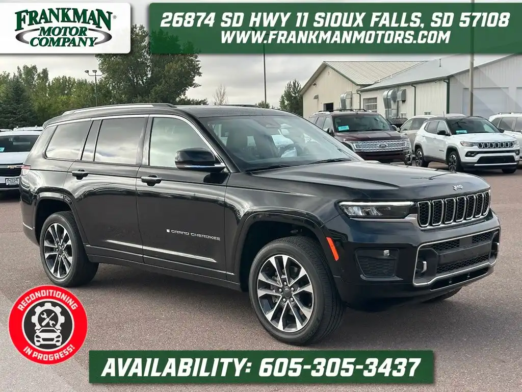 2023 Jeep Grand Cherokee L Overland 4WD's photo