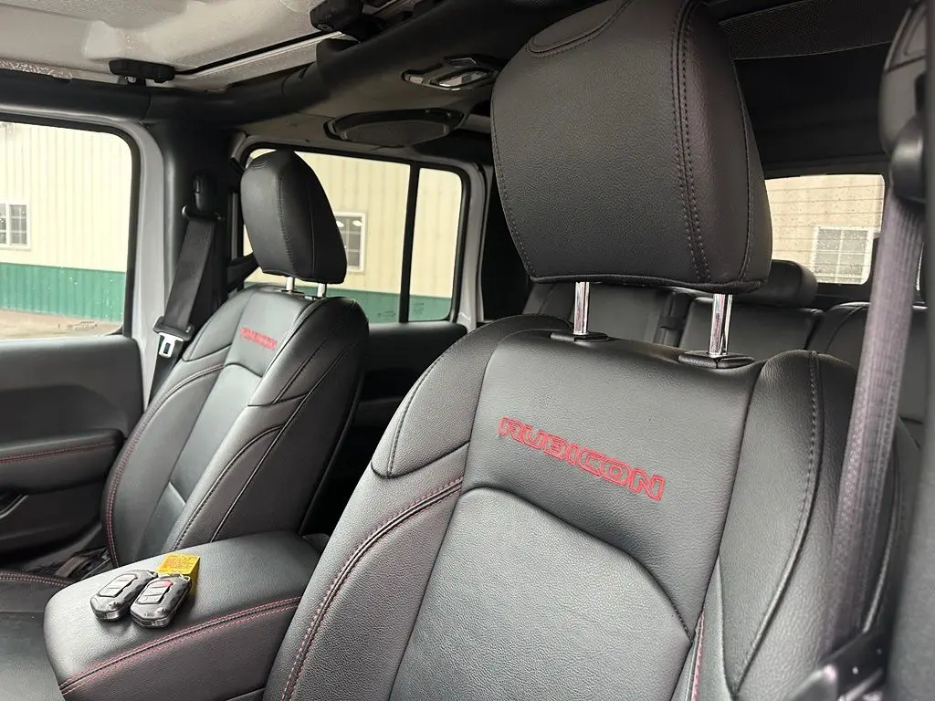 2023 Jeep Gladiator Rubicon photo 3