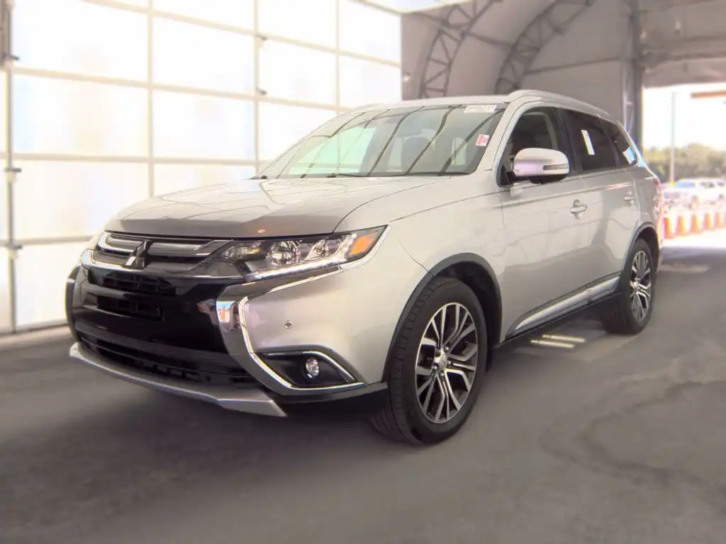 2018 Mitsubishi Outlander SEL FWD's photo