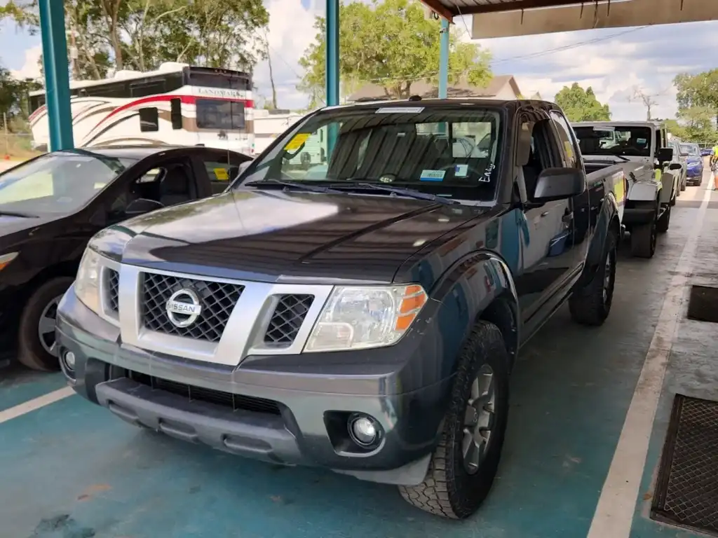 2013 Nissan Frontier 4.0 Desert Runner King Cab 4X2 AT's photo