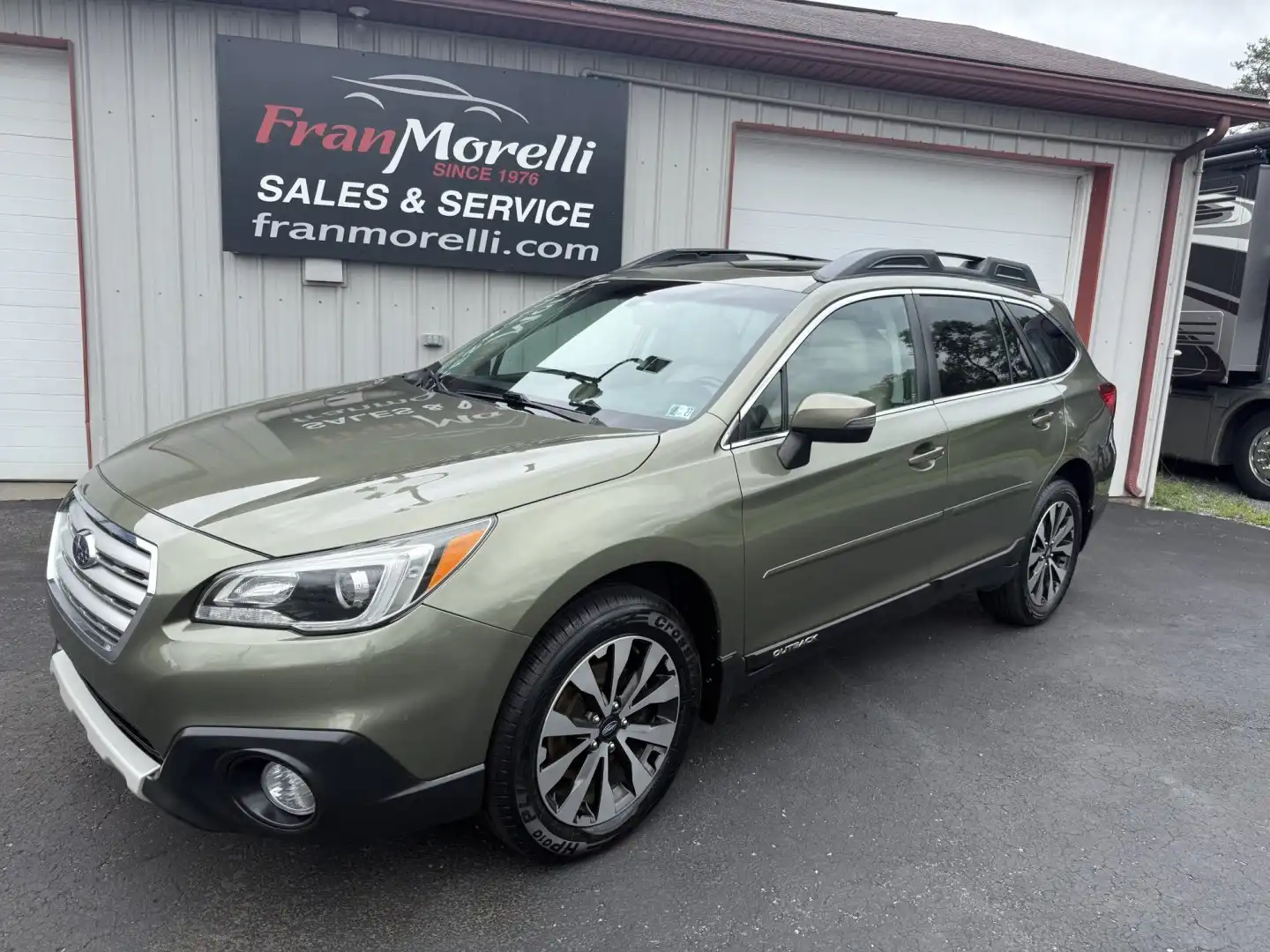 2016 Subaru Outback 2.5i Limited CVT PZEV's photo