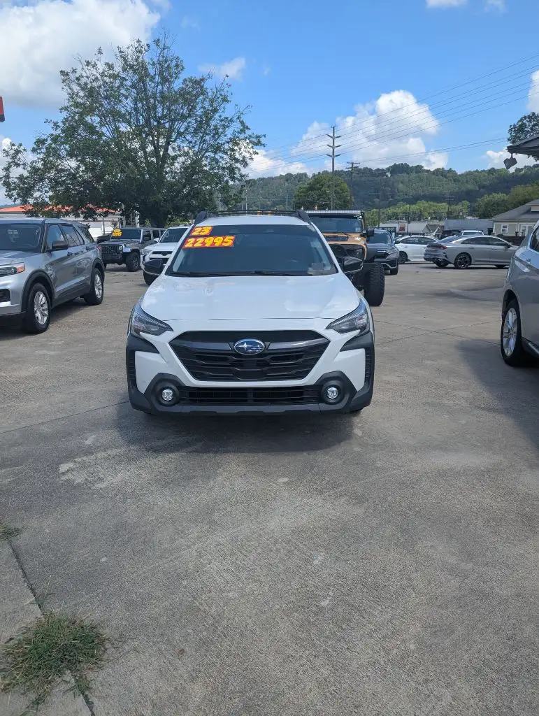 2023 Subaru Outback Premium photo 1