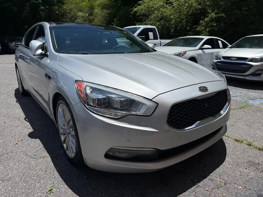 2015 Kia K900 Luxury's photo