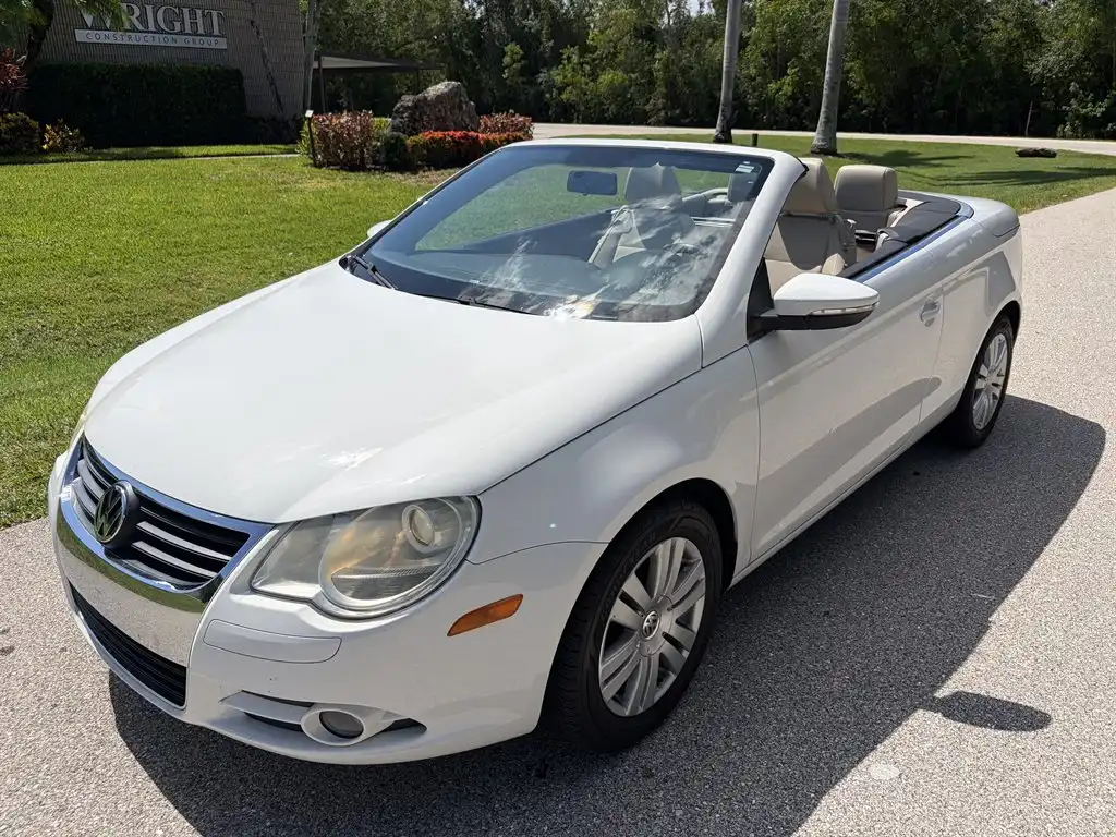 2010 Volkswagen Eos Komfort DSG's photo