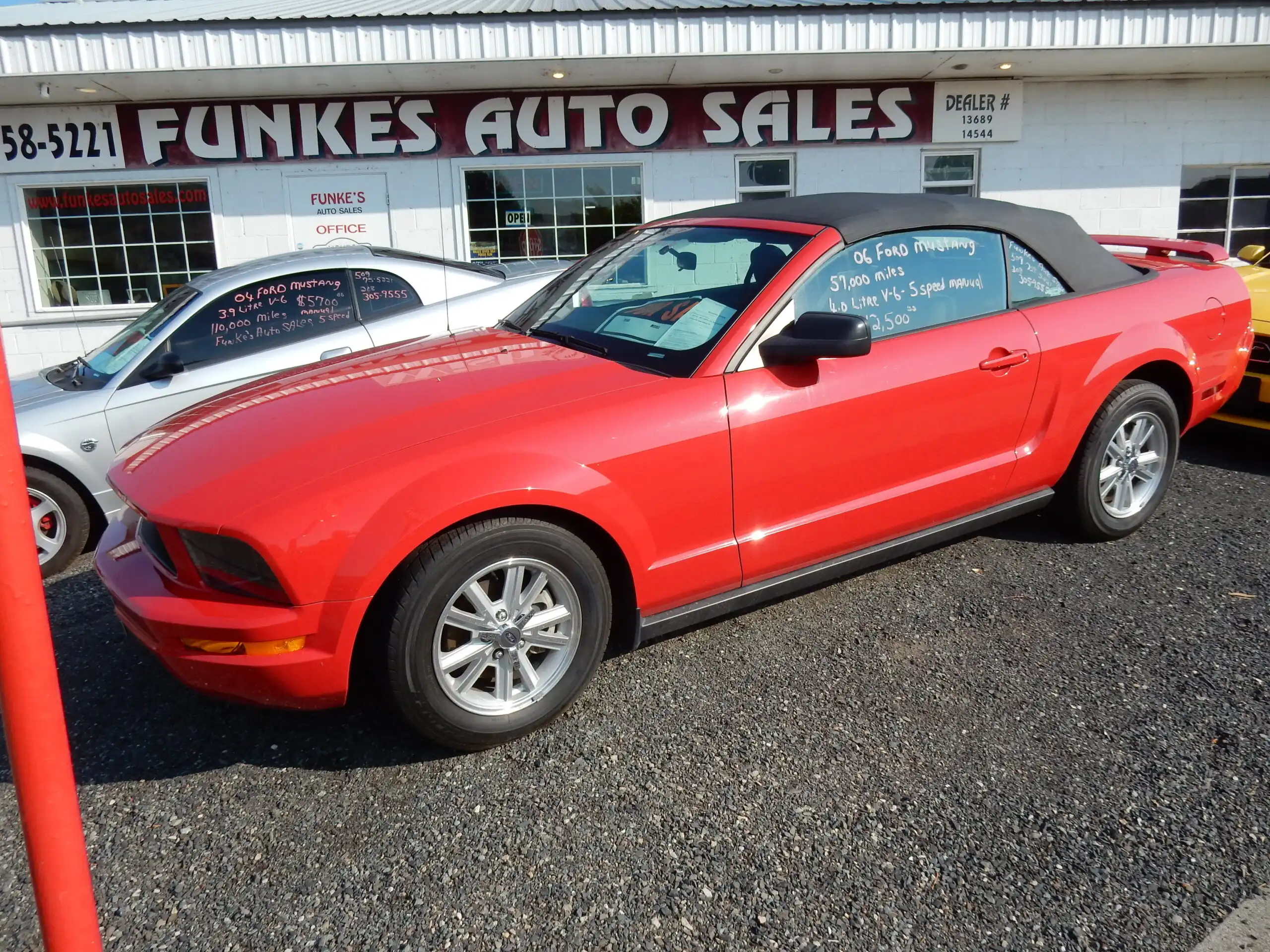 2006 Ford Mustang V6 Standard's photo