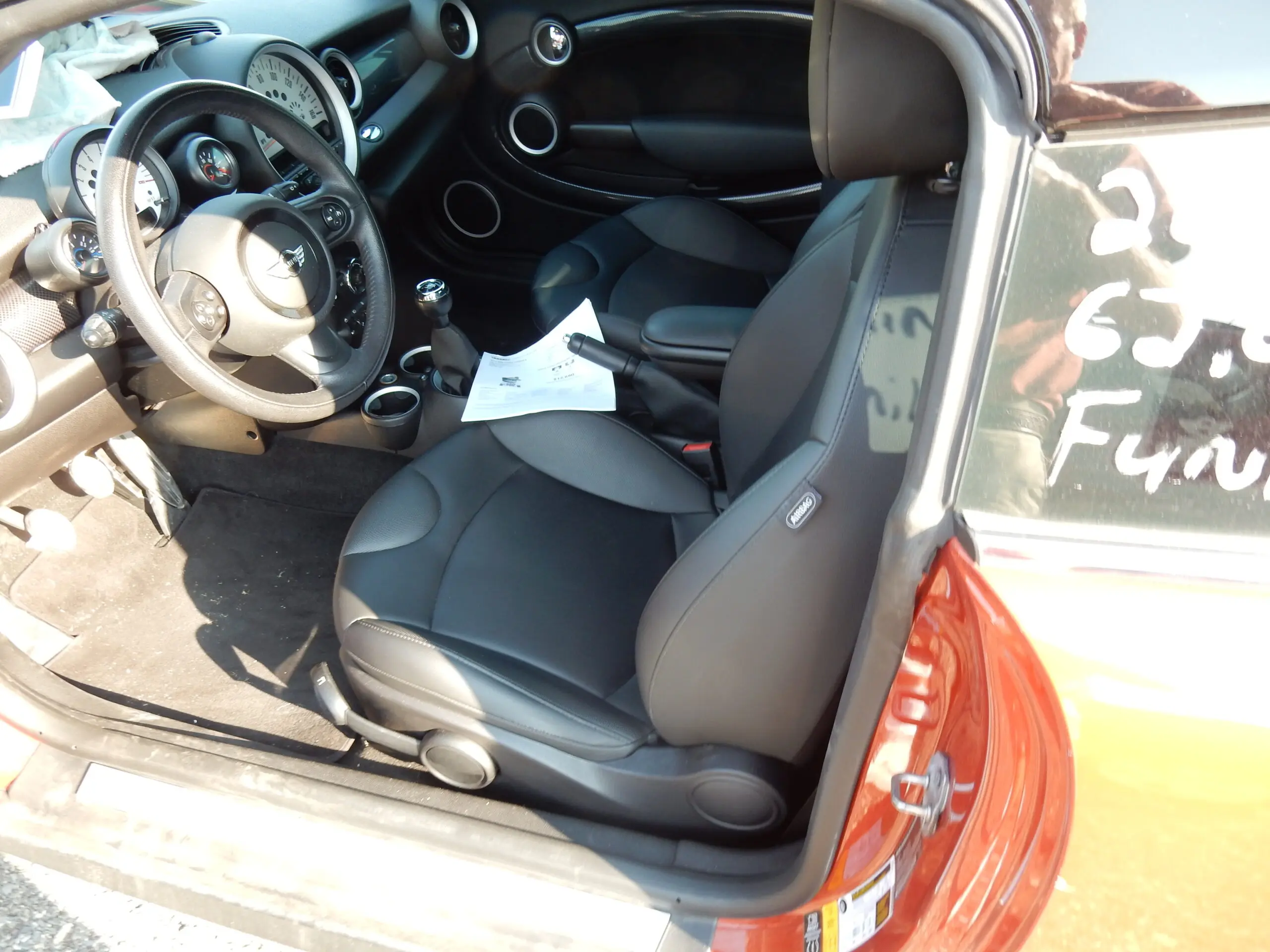 2014 MINI Cooper S photo 5