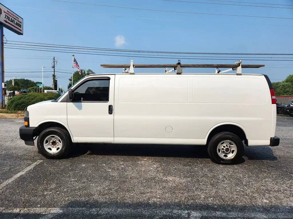 2023 GMC Savana 2500 Ext WB's photo