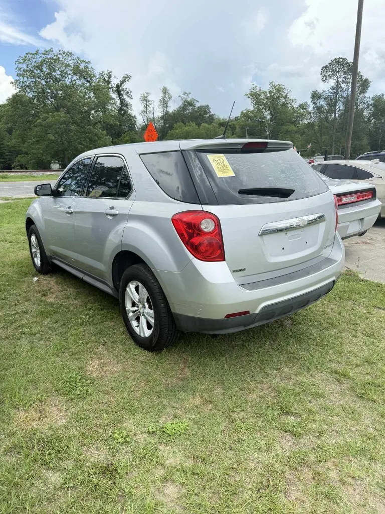 2012 Chevrolet Equinox LS photo 4