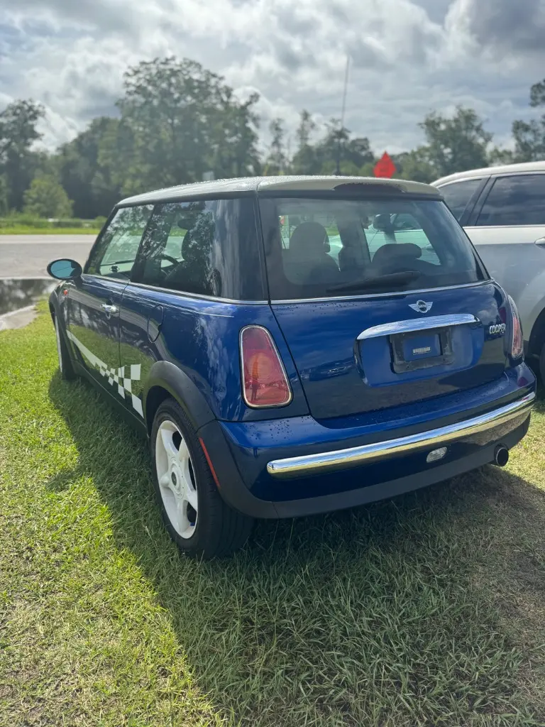 2002 MINI Cooper Cooper photo 3