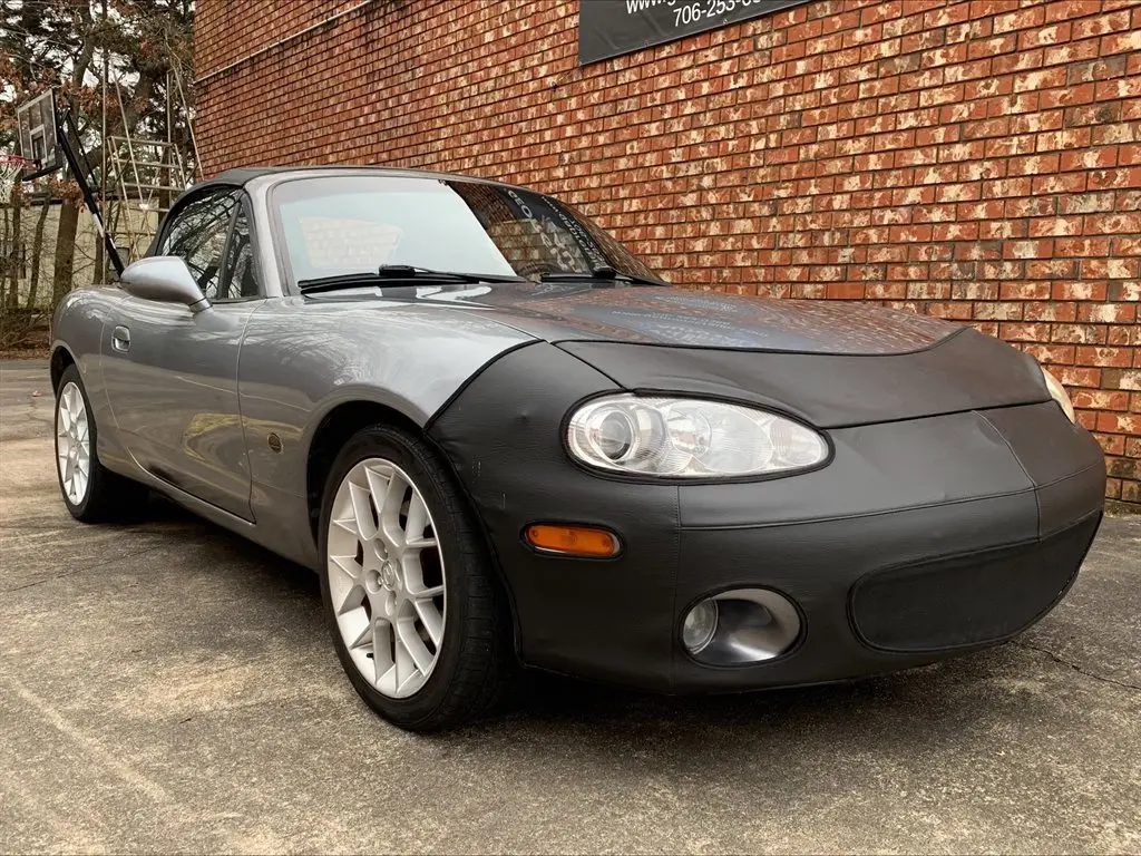 2002 Mazda MX-5 Miata LS photo 3