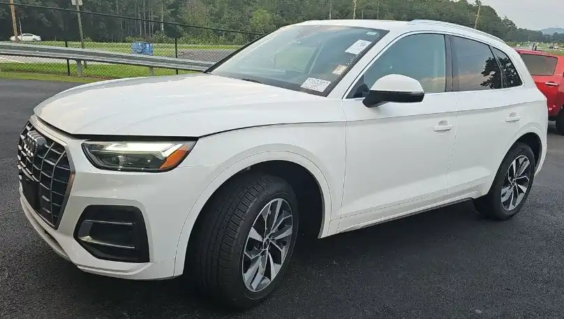 2021 Audi Q5 45 Premium Plus's photo