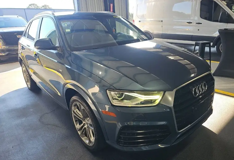 2018 Audi Q3 Premium photo 1